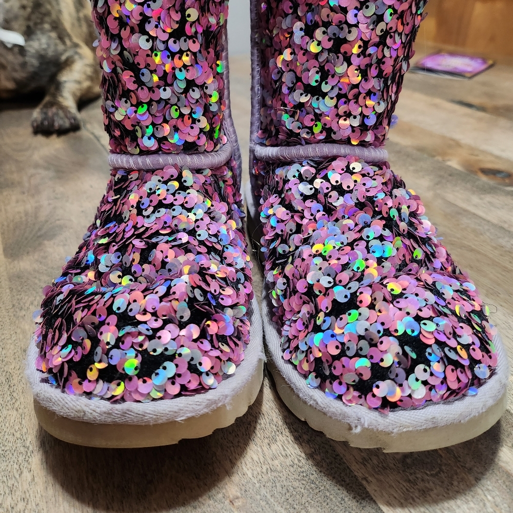 Ugg girls sequin boot size 3 preowned